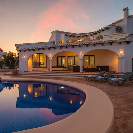 Villa Alegria By Abahana Luxe